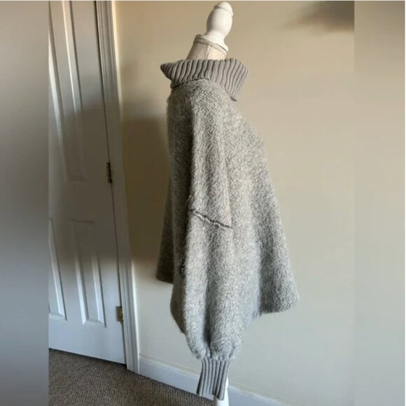 Free People Milo Oversized Tunic Sweater in Heather Grey size S - Picture 4 of 11